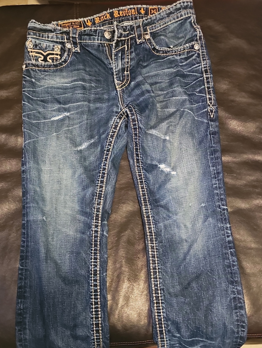 Rock Revival Men’s Washed Blue Straight Jeans with Contrast Stitching
